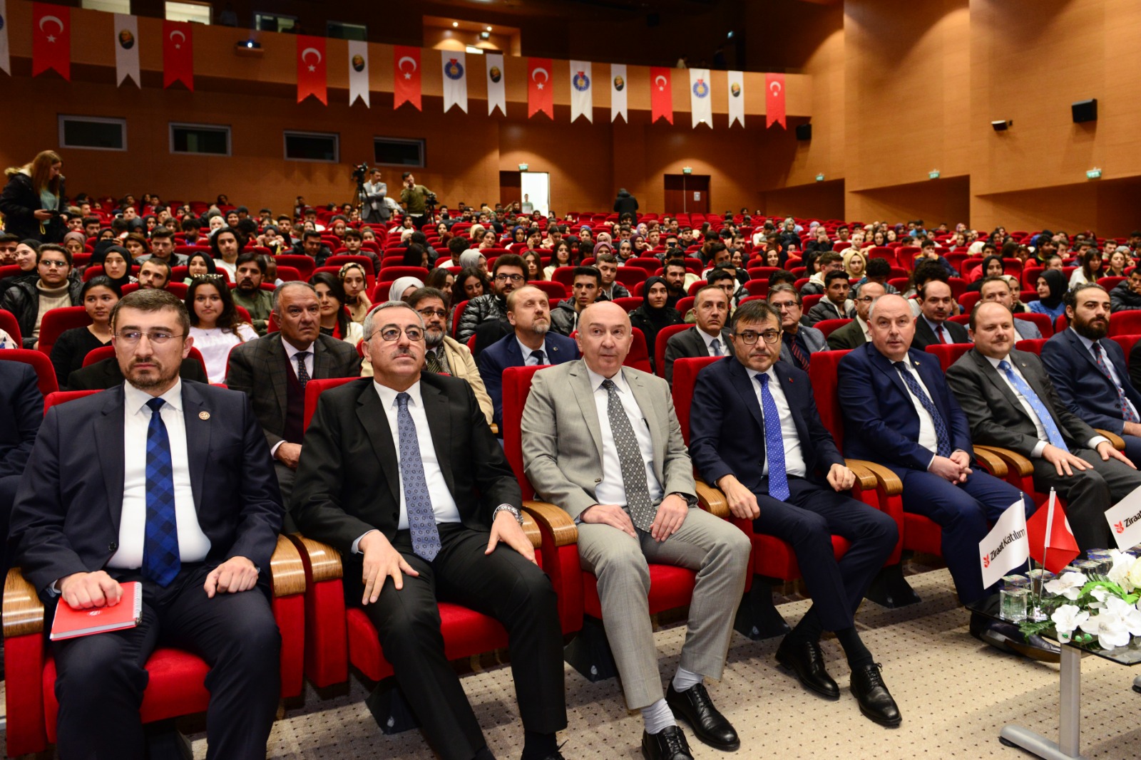 SBMYO Olarak Cumhurbaşkanlığı Finans Ofisi, Ziraat Katılım ve KSÜ iş birliğinde “Katılım Finans Alanında Kariyer Fırsatları” Konulu Panele Katıldık. 08.12.2022