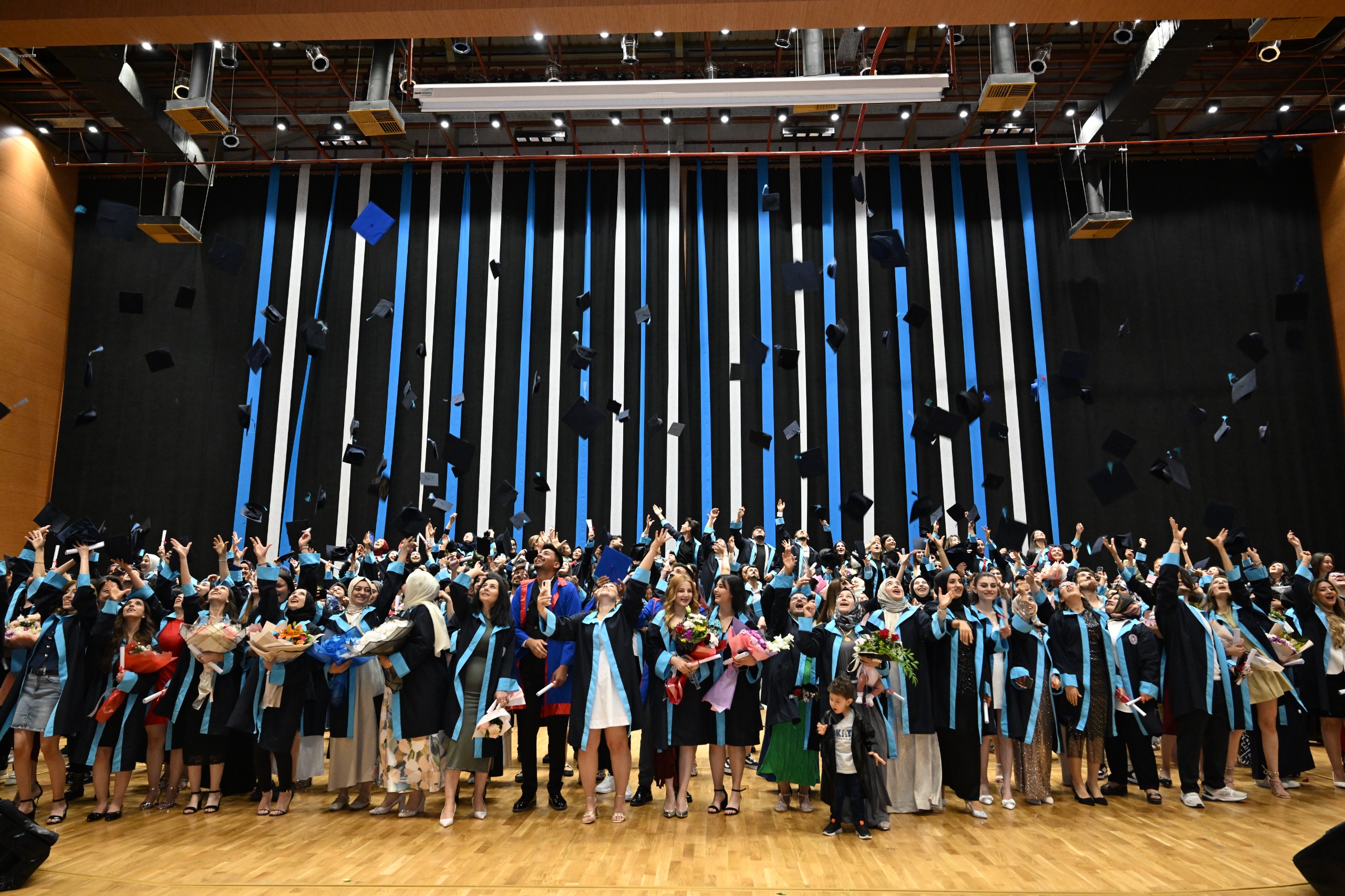 2024-2025 Akademik Yılı Mezuniyet Töreni Coşkuyla Kutlandı